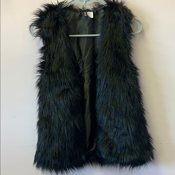 Vest - Picture 4 of 5